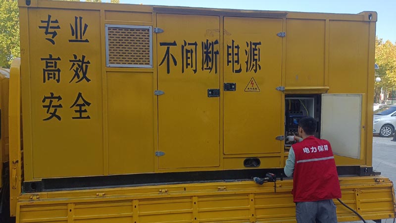 会理柴油发电机组和UPS电源配合使用时，如何避免切换过程中的电力中断？